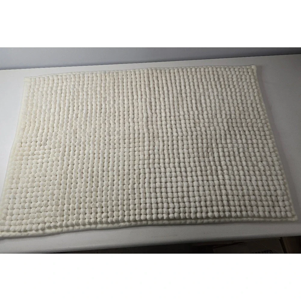 New Cream/White Freshmint Chenille Non Slip Bath Mat Rug 32x20
